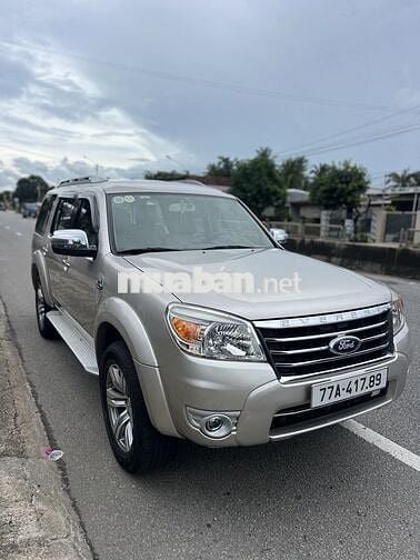 Ford Everest 2011 2.5L 4x2 MT - 60 km