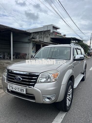 Ford Everest 2011 2.5L 4x2 MT - 60 km
