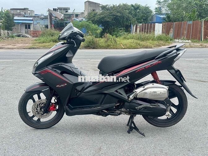 ab 125 2015 đen nhám