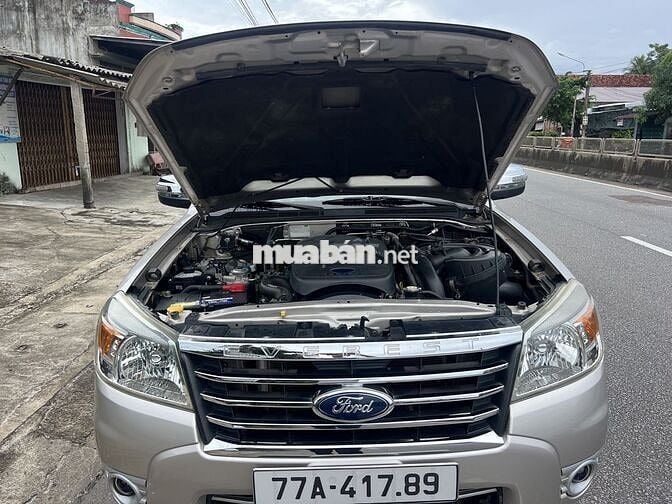 Ford Everest 2011 2.5L 4x2 MT - 60 km