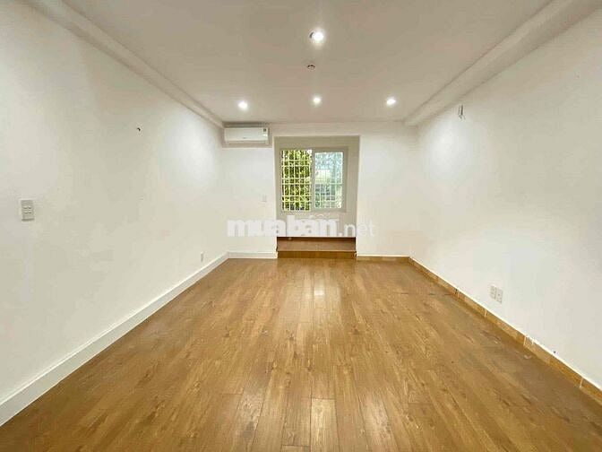 VĂN PHÒNG 60M2 SÁT CITY LAND-CÓ BÃI XE Ô TÔ