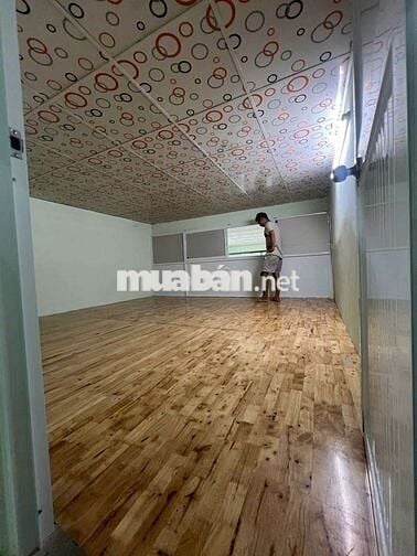 Cho thuê nhà nguyên căn rộng rái thoáng