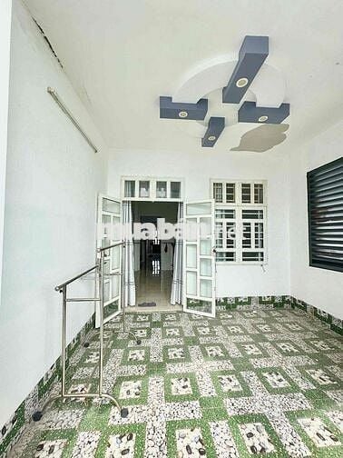 nhà trệt 2 lầu khu tái định cư đại học y dược giá 4,8 tỷ