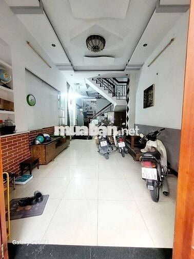 Cho gia đình ở làm văn phòng hoặc bán hàng online