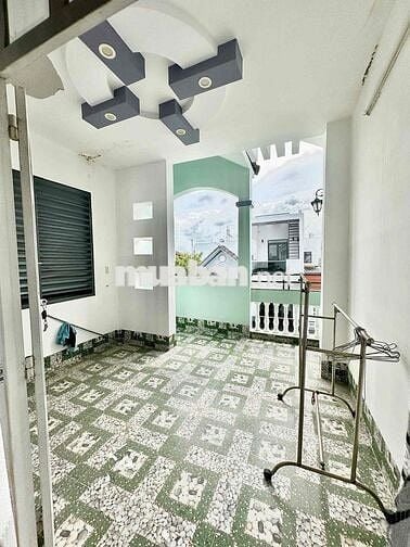 nhà trệt 2 lầu khu tái định cư đại học y dược giá 4,8 tỷ