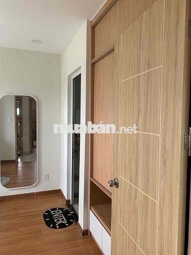 Bán Căn 3PN đầy đủ nội thất cao cấp. Nhà mới và sạch aex. LH cem nhà