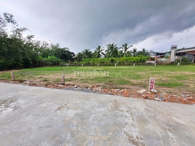 100m2 đường bê tông. Gần KCN Phước Đông. Chốt 190tr hết đất 