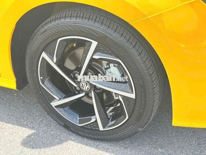 MG MG5 2022 Luxury - 30000 km