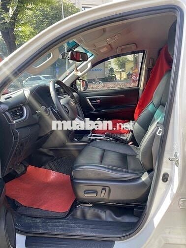 Toyota Fortuner 2022 máy dầu, 1 cầu, STD