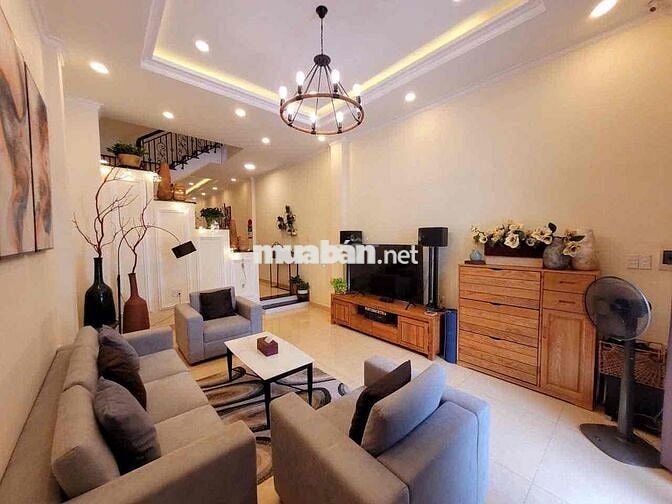 BÁN NHÀ 3 TẦNG - NHÀ ĐẸP - HẺM QUỐC LỘ 13 - SÁT KDC HỒNG LONG