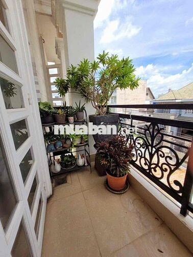 BÁN NHÀ 3 TẦNG - NHÀ ĐẸP - HẺM QUỐC LỘ 13 - SÁT KDC HỒNG LONG