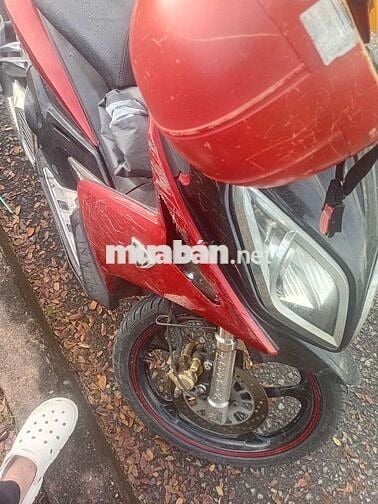 Xe nouvo đã qua sử dụng màu đỏ đen