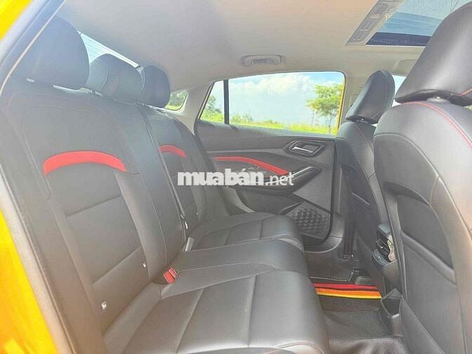 MG MG5 2022 Luxury - 30000 km