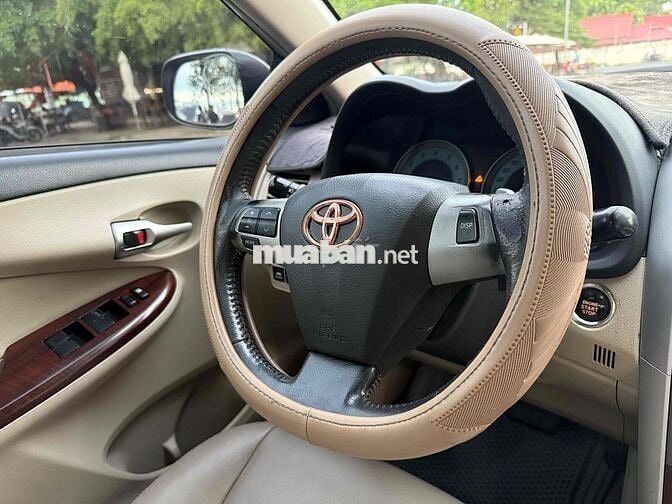 coroll altis 2.0 V.  xe cọp bs 3939