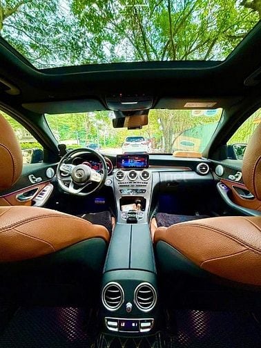 Mercedes Benz AMG 2021 - 21300 km (SG)