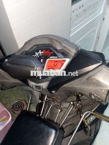 Cần thanh lý 1 xe winner v1 đen nhám 2018