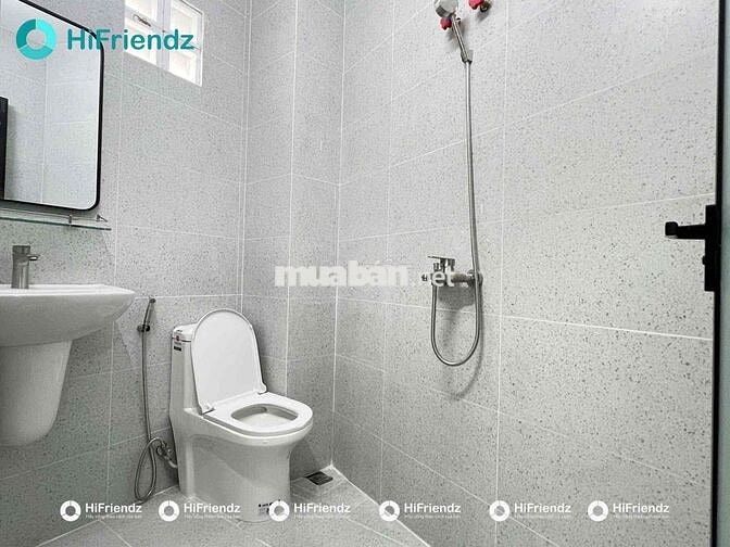 Phòng trọ ban công giá rẻ gần Làng Đại Học, Ga Metro, Ký túc xá khu A