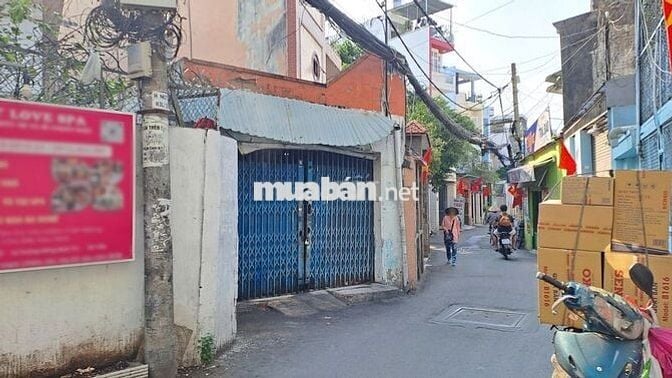 Nhà mặt tiền 80m², 2 phòng ngủ, Trương Đăng Quế gần chợ Hoàng Hoa Thám