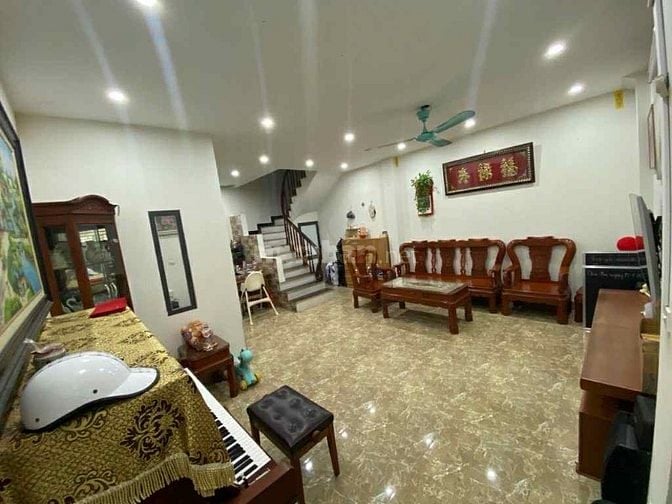 NHÀ CHỦ TỰ XÂY KHU LÕI TRUNG TÂM NGỌC LÂM BỒ ĐỀ - OTO NHỎ LÙI CỬA