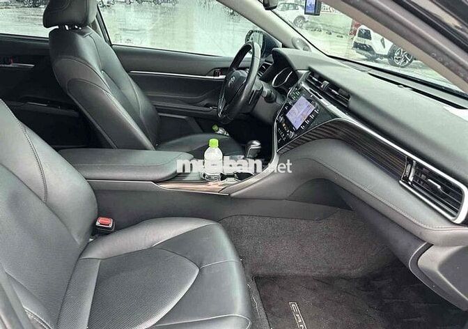 Toyota Camry 2020 2.5Q - 48000 km