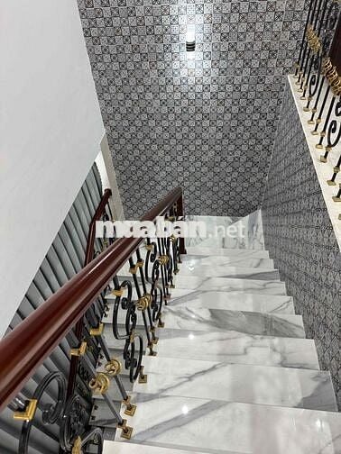 BÁN NHÀ ĐẸP HOÀN CÔNG NGANG BV NHI ĐỒNG TP. CẦN THƠ