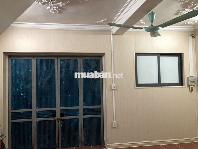 Cho thuê nhà riêng 30mx4 tầng, 4 ngủ, 4 điểu hòa, 3 VS