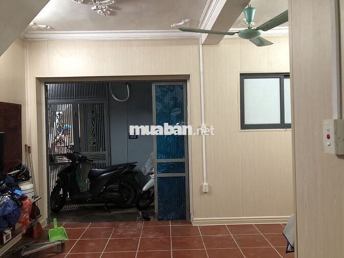 Cho thuê nhà riêng 30mx4 tầng, 4 ngủ, 4 điểu hòa, 3 VS