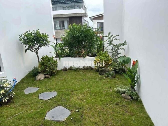 Bán nhà đẳng cấp vip mới 100% - Hoà xuân