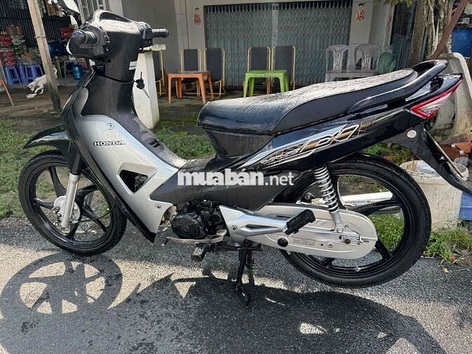 xe đẹp máy em .gia 5800 lh ***