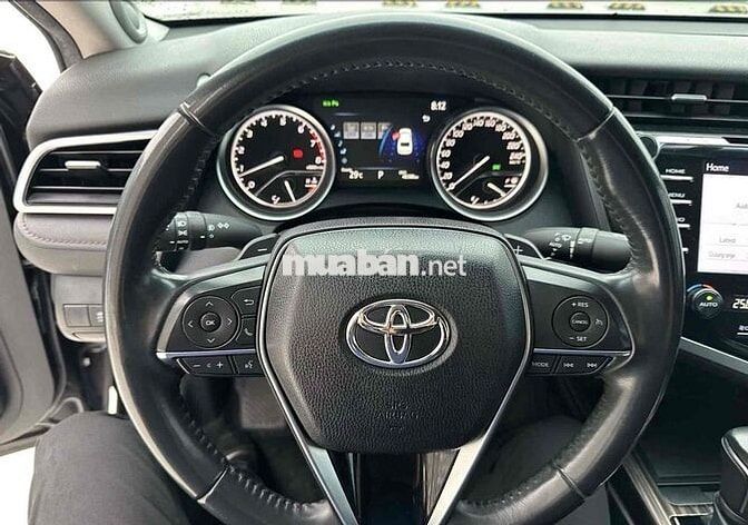 Toyota Camry 2020 2.5Q - 48000 km