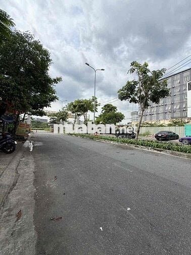 nhà thuê MTKD khu y tế kĩ thuật cao bình Tân DT24m giá 5tr