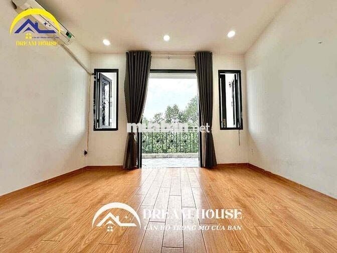 PHÒNG BAN CÔNG SIÊU ĐẸP, SẴN NỘI THẤT NHƯ ẢNH, AN NINH,KHÔNG CHUNG CHU