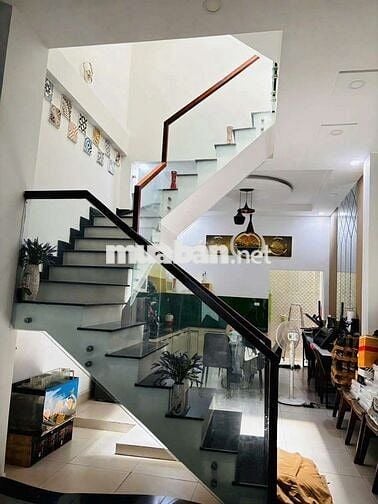 NHÀ TRỆT 2 LẦU HẺM XE TẢI GẦN CHỢ HIỆP BÌNH