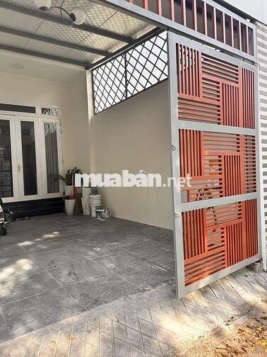 NHÀ TRỆT 2 LẦU HẺM XE TẢI GẦN CHỢ HIỆP BÌNH