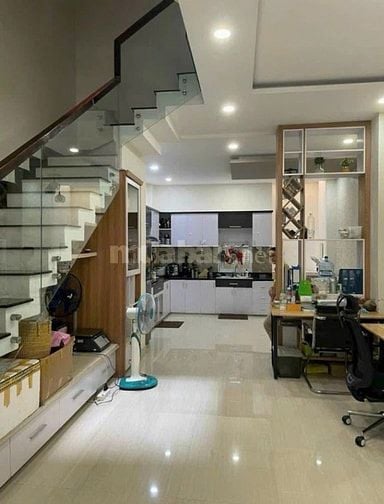 NHÀ ĐẸP TRUNG TÂM PHÚ NHUẬN HXH ĐOÀN THỊ ĐIỂM PHƯỜNG 1 4 TỶ 2 - 61m2