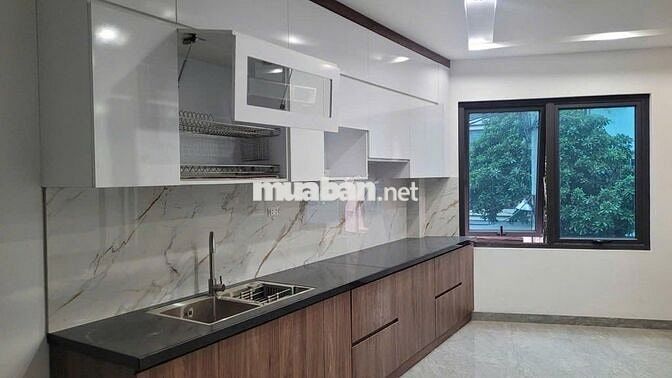 HÀ TRÌ HÀNG HIẾM LÔ GÓC - Ô TÔ - THANG MÁY - KINH DOANH ĐỈNH