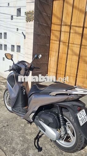 Bán lại xe ga honda sh 2018 xe đẹp