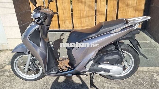 Bán lại xe ga honda sh 2018 xe đẹp