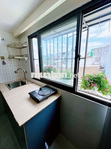 KHAI TRƯƠNG PHÒNG CÓ GÁC 45m2 CỬA SỔ THOÁNG SÁNG Ở PHÚ NHUẬN GẦN Q3,Q1