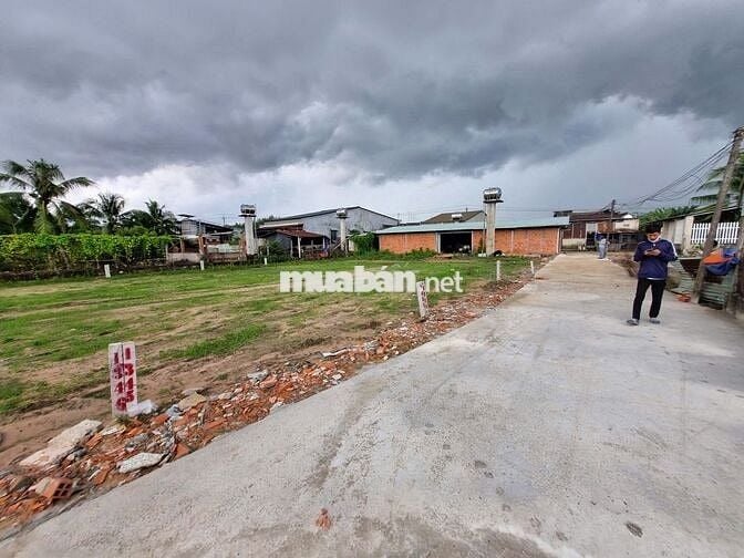 100m2 đường bê tông. Gần KCN Phước Đông. Chốt 190tr hết đất