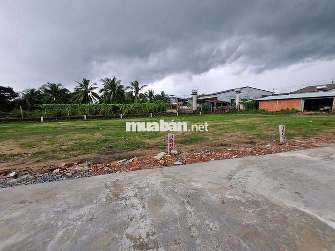 100m2 đường bê tông. Gần KCN Phước Đông. Chốt 190tr hết đất