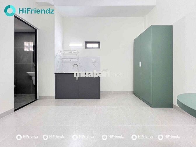 STUDIO BAN CÔNG NGAY LÀNG ĐẠI HỌC VỪA RA LÒ