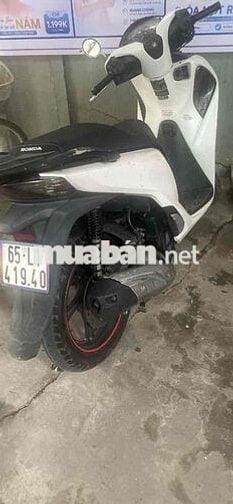 cần bán gấp chiếc sh cuối 2018