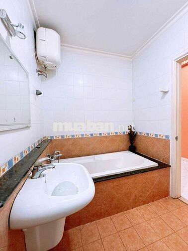 🏠 Cho thuê CHDV studio hoa lan bancol + bồn tắm 30m2 6🍠5