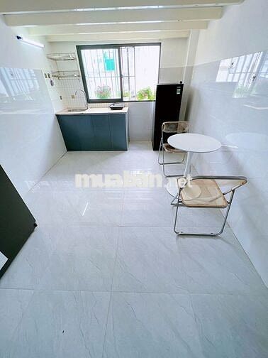 KHAI TRƯƠNG PHÒNG CÓ GÁC 45m2 CỬA SỔ THOÁNG SÁNG Ở PHÚ NHUẬN GẦN Q3,Q1