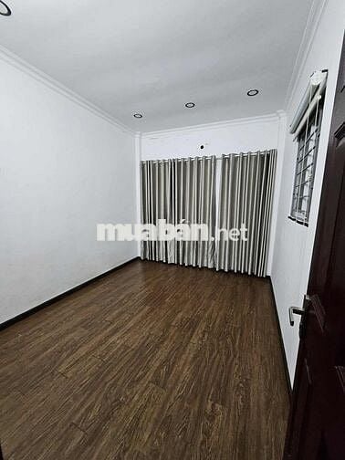 Phòng trọ Quận 4 - Đường Đoàn Văn Bơ chỉ từ 3tr