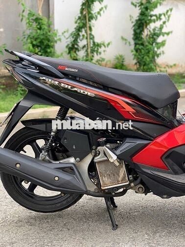 Xe máy Honda Air Blade đỏ đen 2017