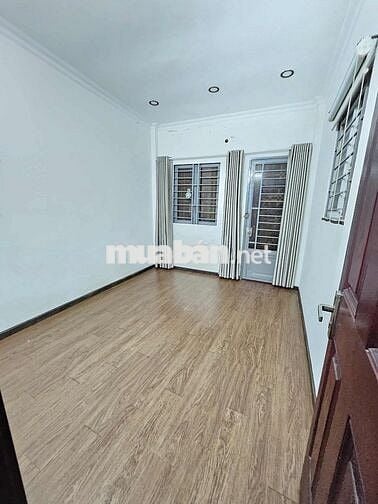 Phòng trọ Quận 4 - Đường Đoàn Văn Bơ chỉ từ 3tr