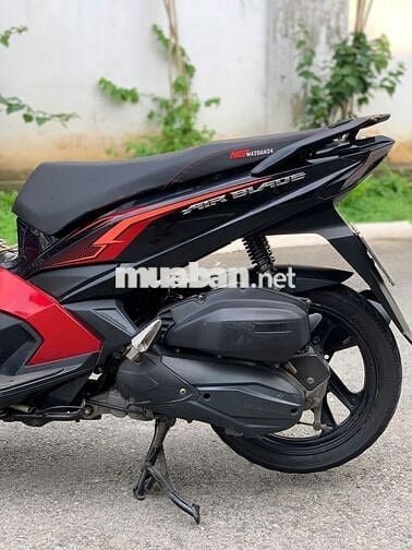 Xe máy Honda Air Blade đỏ đen 2017