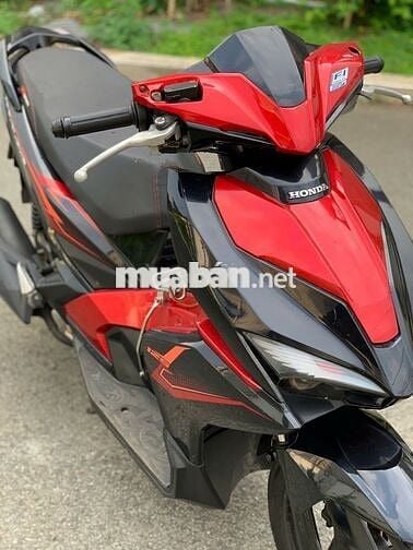 Xe máy Honda Air Blade đỏ đen 2017